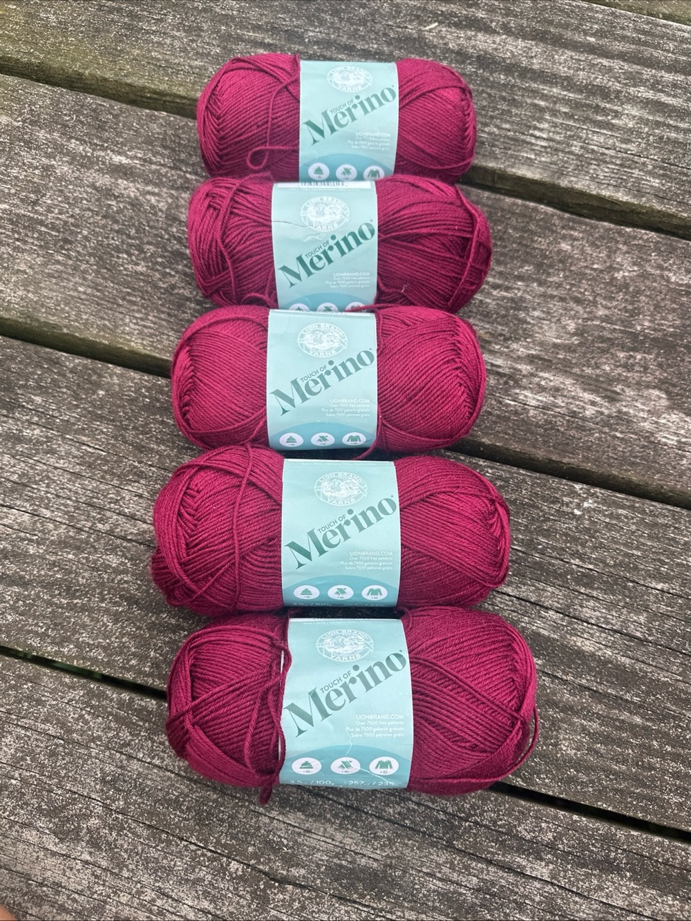 Lion Brand Touch of Merino Wool Yarn - Beet Res  5 Skeins NEW